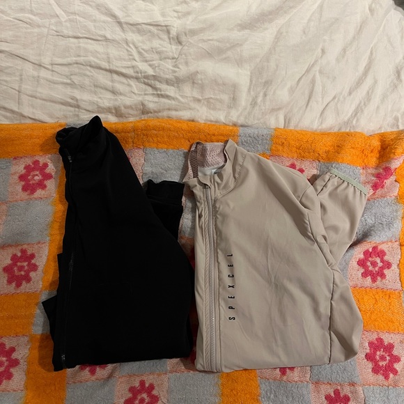 BUNDLE of two cycling jackets from Spexcel - Picture 1 of 9